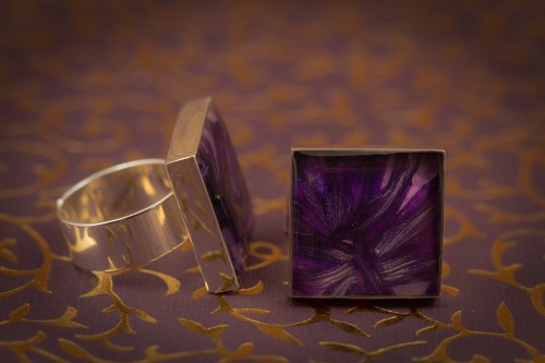 Hyacinth resin jewellery