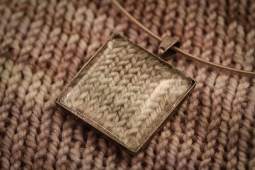 knitted jewellery ©Shireen Nadir 2012