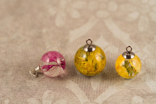 Resin Jewelry ©Shireen Nadir 2013