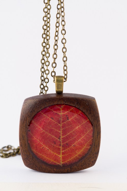 Resin Jewelry ©Shireen Nadir 2013