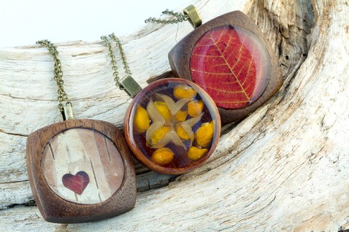 Resin Jewelry ©Shireen Nadir 2013